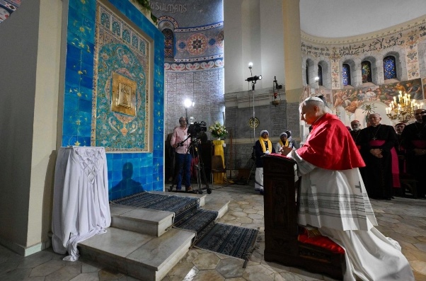 [Tông du Algeria] Đức Giáo hoàng gặp gỡ cộng đoàn Algeria tại Vương cung Thánh đường Đức Bà châu Phi