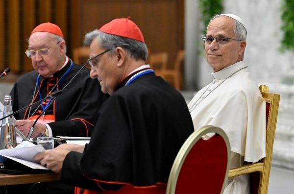 Amoris laetitia: “Chúng ta có nhiều điều cần đón nhận và học hỏi