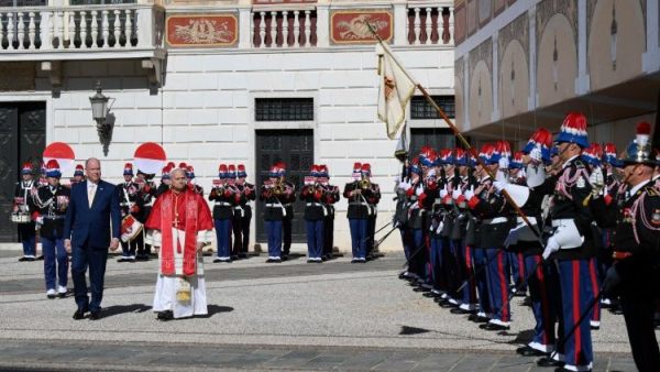 Đức Giáo hoàng thăm hữu nghị Thân Vương Monaco