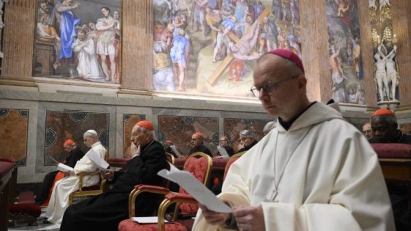 Tĩnh tâm Mùa Chay: Theo gương các thiên thần, hãy thương xót tha nhân