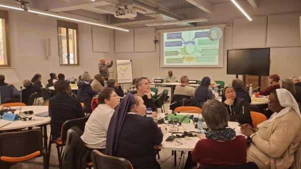 ĐGH Lêô XIV mời gọi các nữ tu trở thành “Những Nữ môn đệ Truyền giáo của Hy vọng”