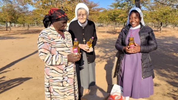 Nữ tu Công giáo mang hy vọng đến vùng nông thôn Zimbabwe