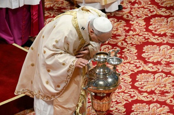 Thánh Lễ Dầu (02/04): Canh tân sứ mạng Kitô giáo