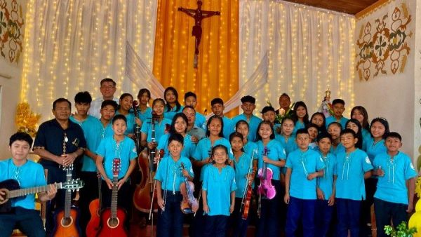 Hành trình trợ giúp người dân ở những vùng nông thôn Bolivia của các nhà truyền giáo Idente