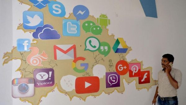 Các Giám mục Philippines mời gọi tín hữu “kiêng” truyền thông kỹ thuật số trong Mùa Chay