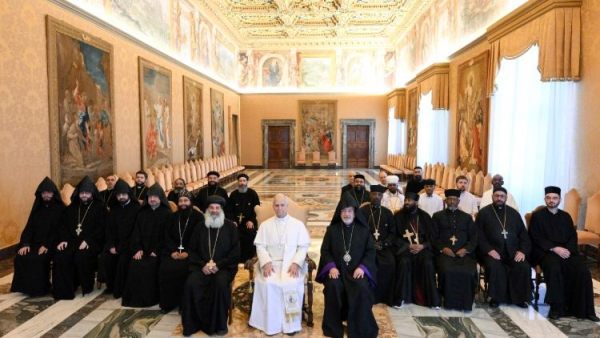 ĐGH Lêô XIV tiếp một số linh mục và đan sĩ trẻ của các Giáo hội Chính Thống Đông phương