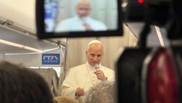 ĐGH Lêô XIV chia sẻ một cuốn sách tiết lộ ngài là ai