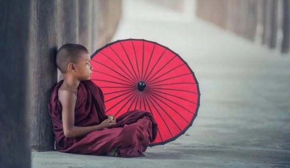 Bản ngã và lớp sương mù của khổ đau