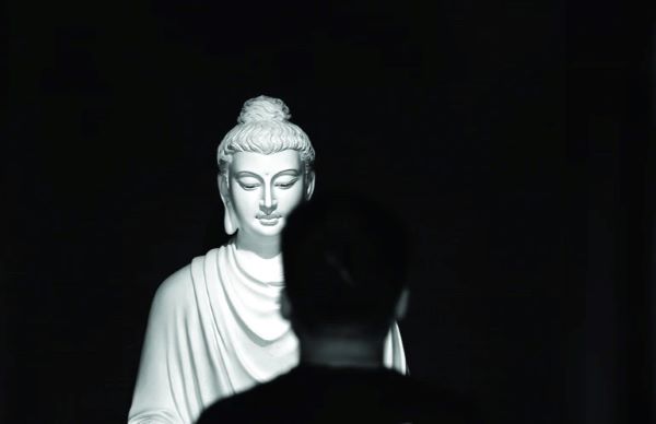 Đọc kinh Soi gương để học cách chuyển hóa chính mình