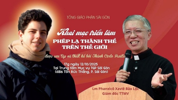 Khai mạc triển lãm 